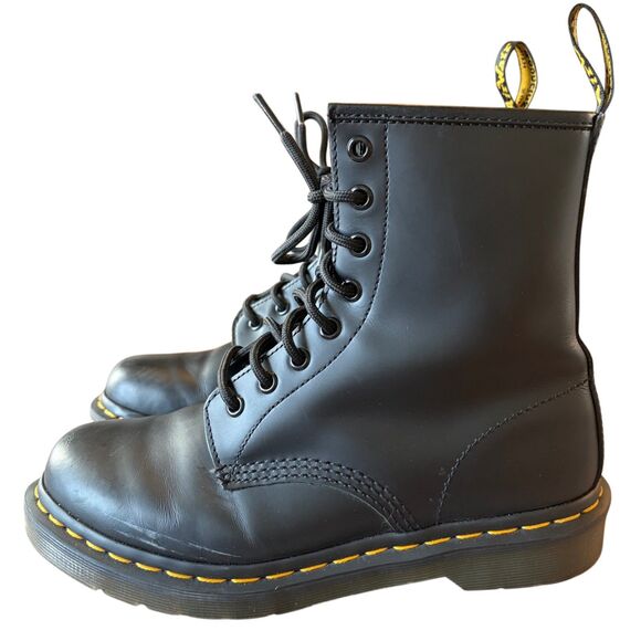 Dr. Martens Size 8 Hole Boots Lace Up Black Combat Boot Platform Air Wair 1460W main image 8